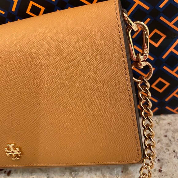 Brand New Emerson Chain Wallet - Picture 2 of 10